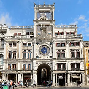 Alojamento de Acomodação e Pequeno-almoço Bellevue Luxury - San Marco Luxury, Veneza